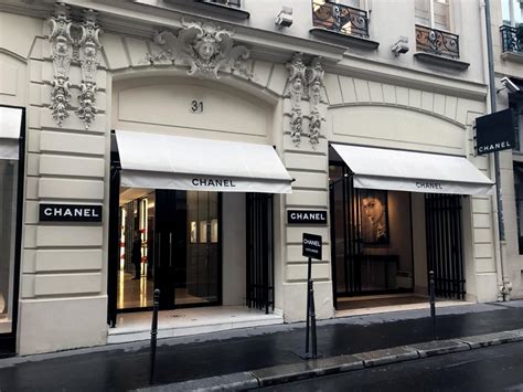 chanel vêtements|Chanel boutiques locations.